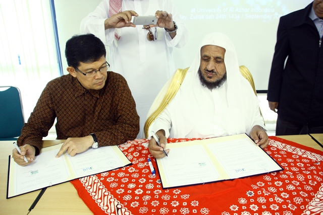 Kuliah Umum dan Penandatanganan Perjanjian Kerja Sama Antara UAI dengan International Comission on Scientific Signs in The Qur’an & Sunnah